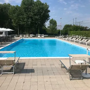 https://the-riverside-suite.hotelinveneto.com