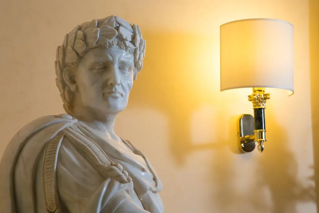 Colonna Hotel Frascati 3*,