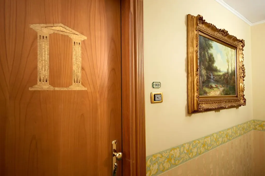 ***  Colonna Hotel Frascati Italy
