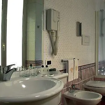 Colonna Hotel Frascati 3*,